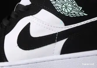 Hyperoad TINT AIR BLACK (GS) TEAL JORDAN 1 MID WHITE 0426